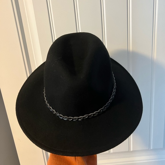 Roots Felt Hat - Picture 2 of 4